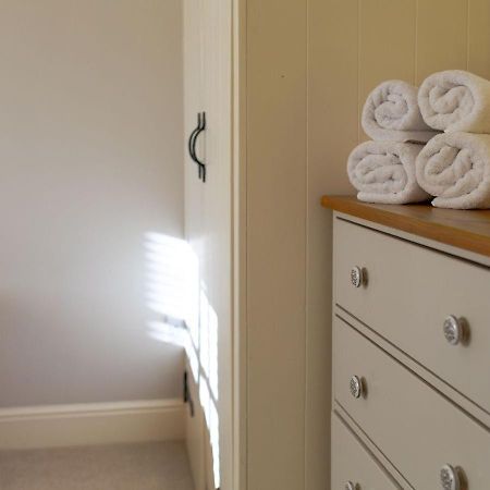Jasmine Cottage - 2 Bedroom In Heart Of Bourton! Exteriör bild