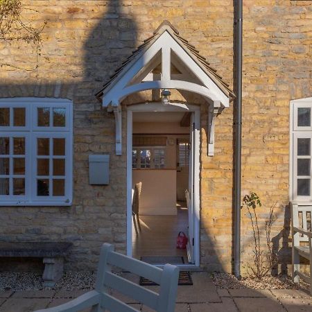 Jasmine Cottage - 2 Bedroom In Heart Of Bourton! Exteriör bild