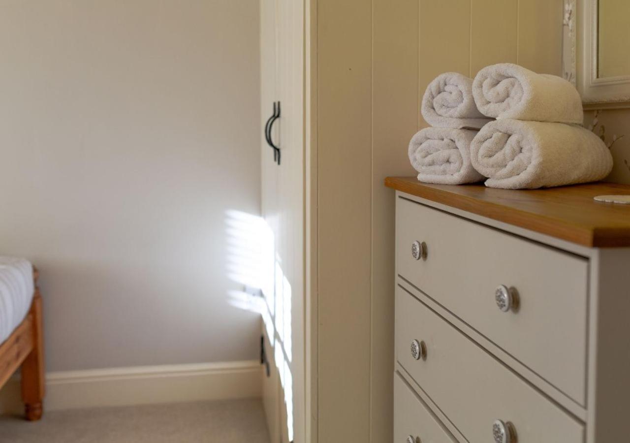 Jasmine Cottage - 2 Bedroom In Heart Of Bourton! Exteriör bild
