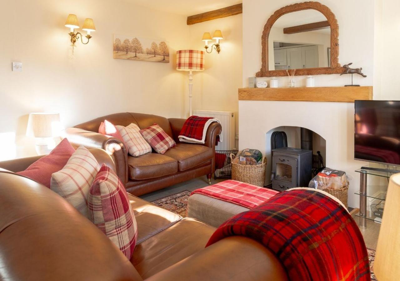 Jasmine Cottage - 2 Bedroom In Heart Of Bourton! Exteriör bild