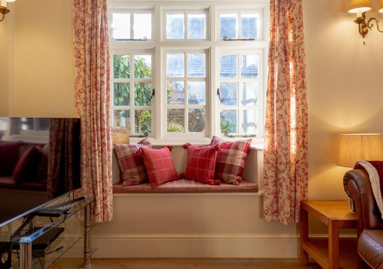 Jasmine Cottage - 2 Bedroom In Heart Of Bourton! Exteriör bild