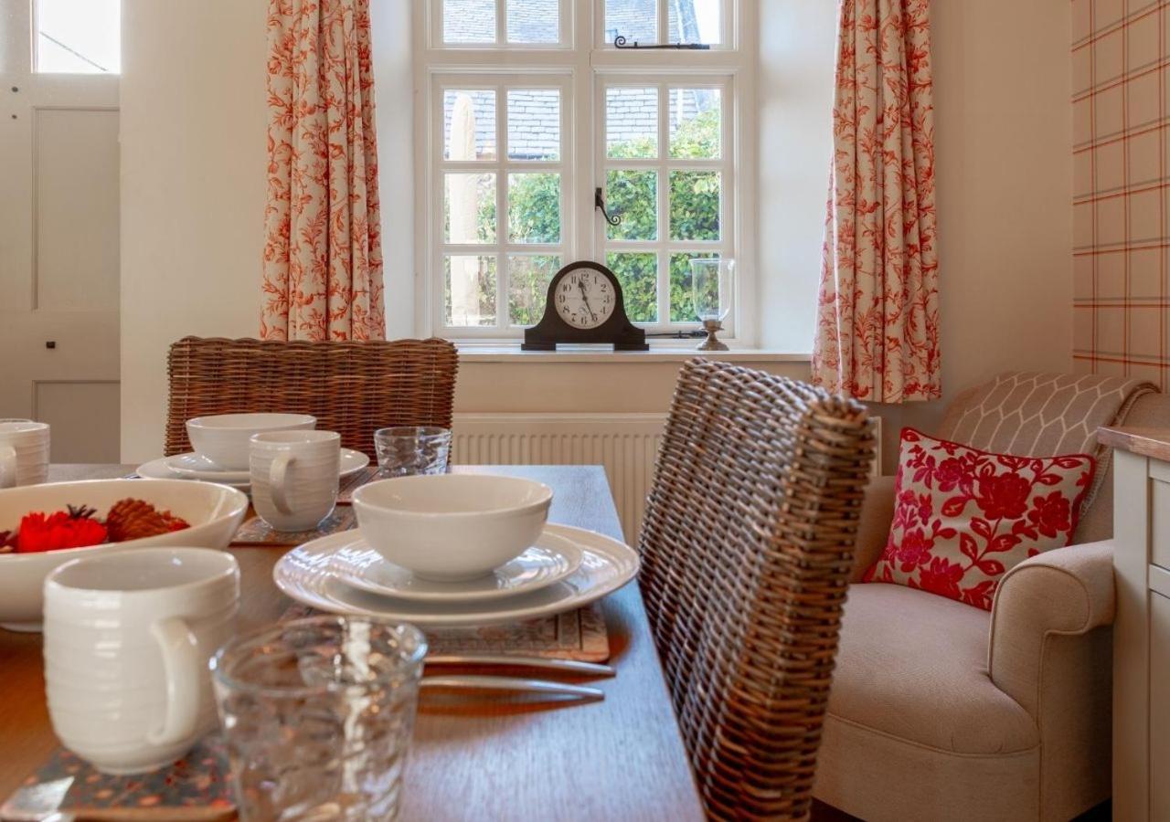 Jasmine Cottage - 2 Bedroom In Heart Of Bourton! Exteriör bild