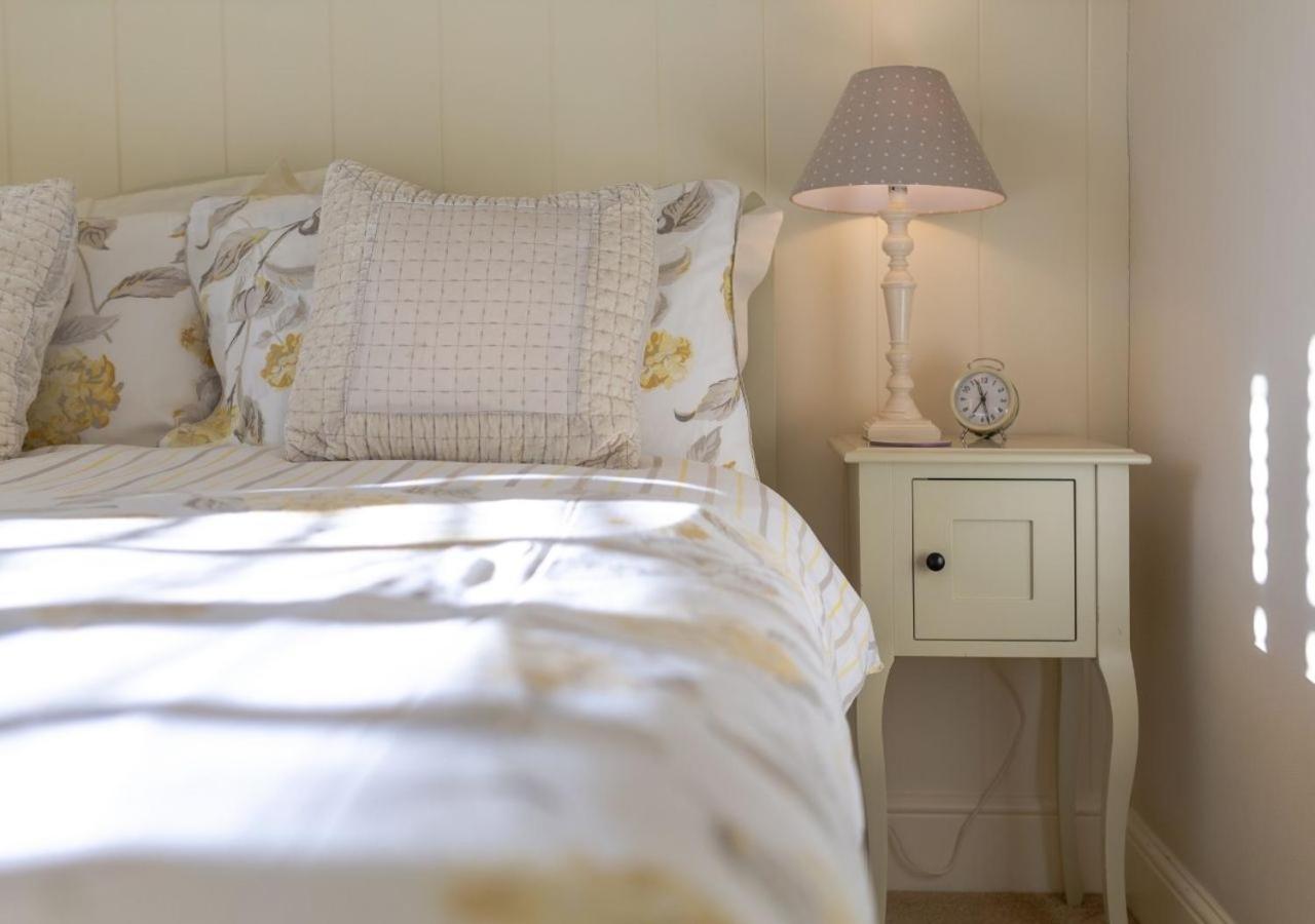 Jasmine Cottage - 2 Bedroom In Heart Of Bourton! Exteriör bild